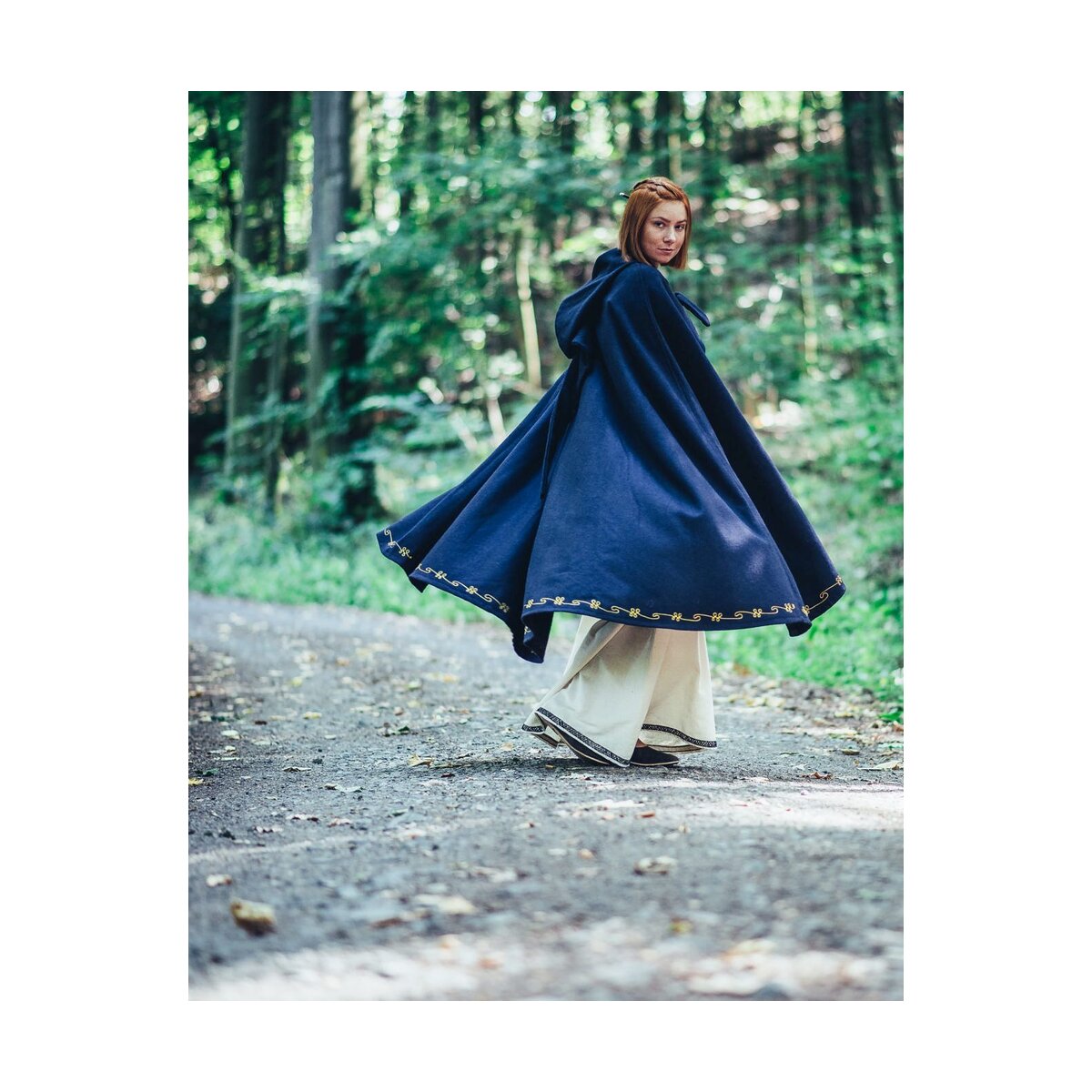 Short Medieval Cape Wool Blue