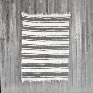 Handwoven blanket white with grey stripes 140 x 220 cm