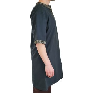 Classic Viking tunic blue "Arvid" with knot pattern, short sleeves