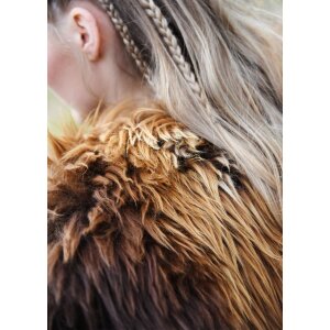 Shoulder fur made from Nordland sheepskin, rust brown
