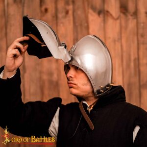 Medieval Klappvisor Bascinet Helmet with Padded Liner 16 gauge