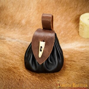 The Adventurers Leather Belt Pouch with Real Horn Toggle