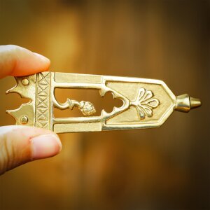 Closed Thistle Pure Solid Brass Belt End Chape