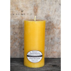 Candle made of pure beeswax, solid, molded