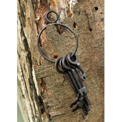 Rustic key ring with 5 keys