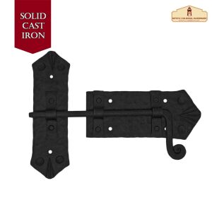 Farmhouse door latch with sliding pin