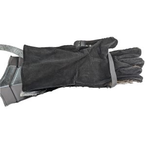 Medieval Gothic chainmail gauntlets, 16 gauge (1.6 mm)