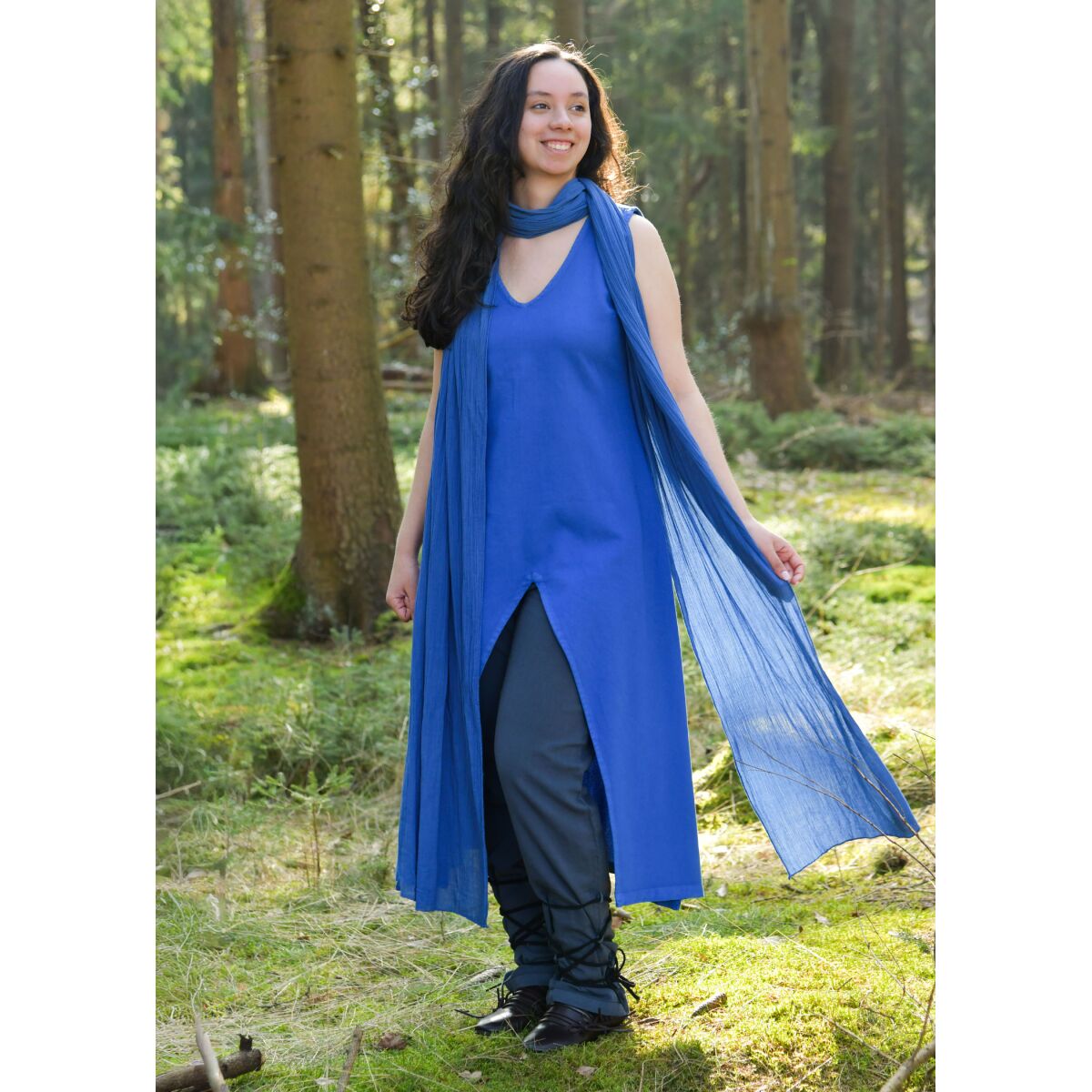 Medieval dress sleeveless cornflower blu box