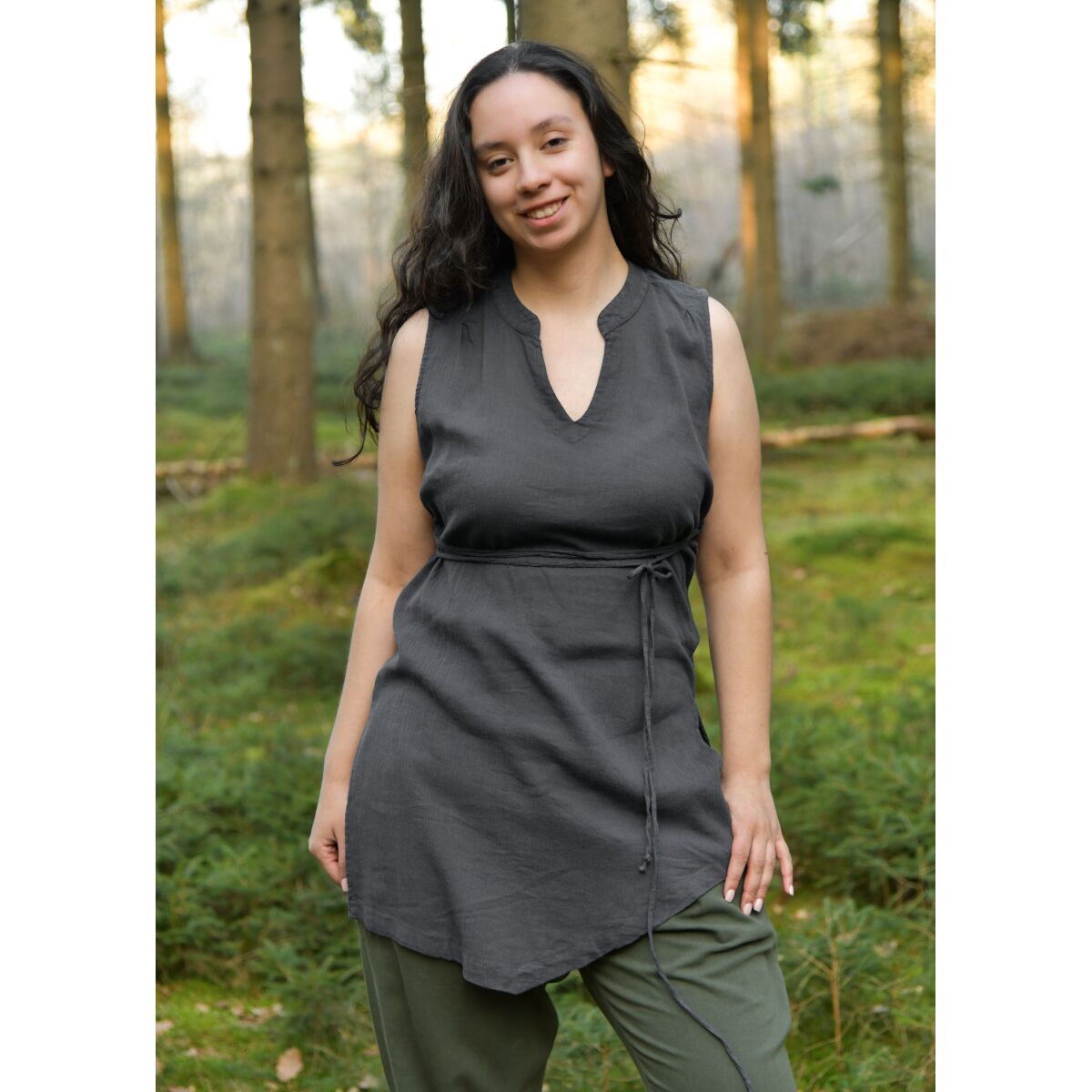 Medieval tunic grey sleeveless lacing la box