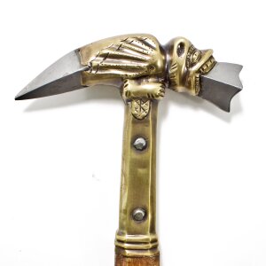 Bestial war hammer 14th century italy da carrara