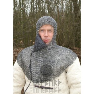 Chainmail coif with triangular mouth guard, round rings...