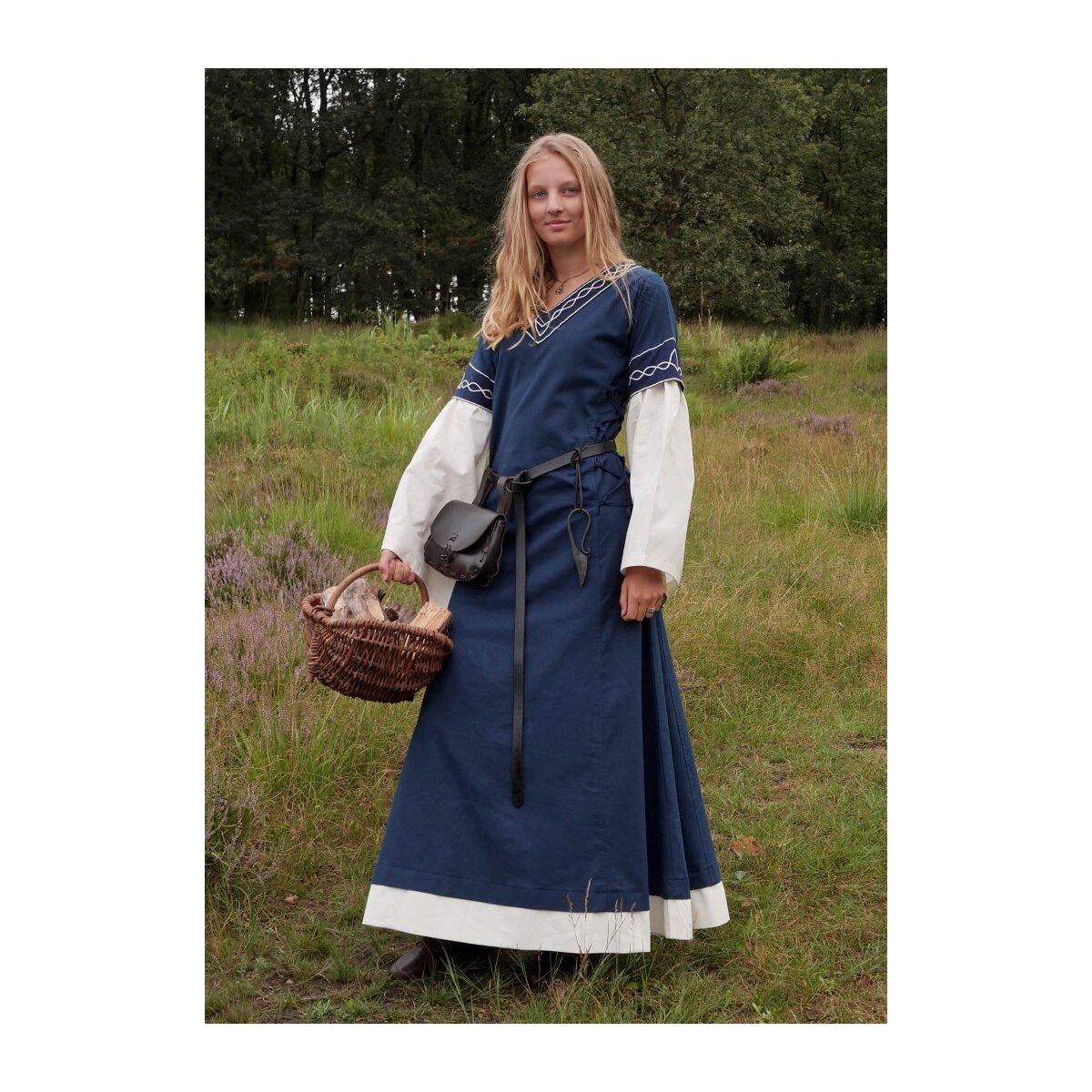 Robe haut-médiévale Alvina avec manches en...